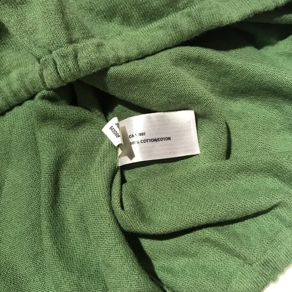 Top - Picture 2 of 4